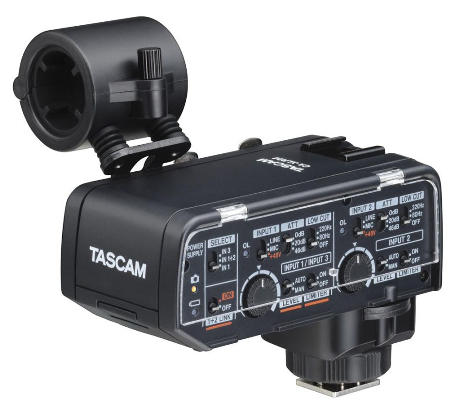 Adaptador de sonido TASCAM CA-XLR2D